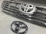 Решетка радиатора Toyota Camry 50 EUROPE за 35 000 тг. в Алматы – фото 3