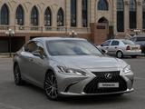 Lexus ES 250 2023 года за 22 300 000 тг. в Астана