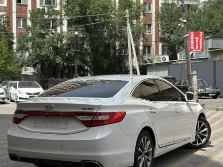 Hyundai Grandeur 2014 года за 8 950 000 тг. в Алматы – фото 3