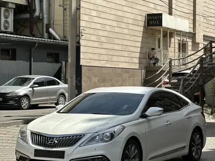 Hyundai Grandeur 2014 года за 8 950 000 тг. в Алматы – фото 9
