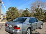 Mercedes-Benz E 320 1998 года за 2 800 000 тг. в Алматы – фото 4