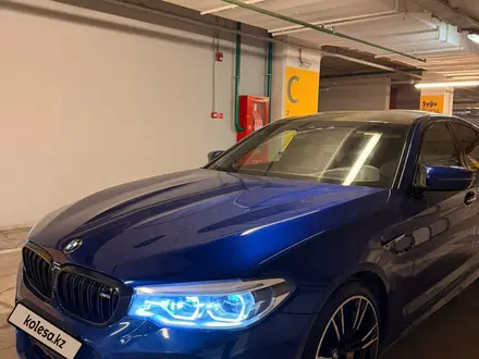 BMW M5 2018 года за 37 000 000 тг. в Алматы