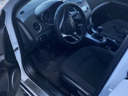 Chevrolet Cruze 2014 года за 3 500 000 тг. в Петропавловск – фото 5