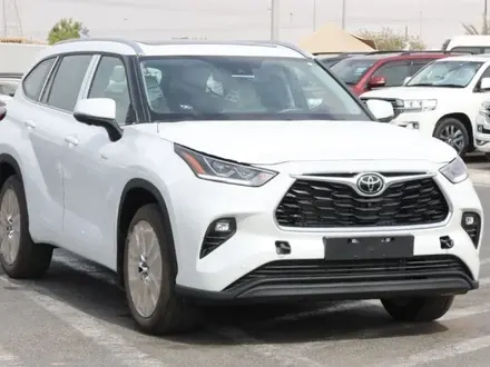 Toyota Highlander Luxe 2025 года за 27 500 000 тг. в Семей – фото 3