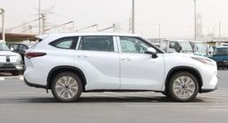 Toyota Highlander Luxe 2025 года за 27 500 000 тг. в Семей – фото 5