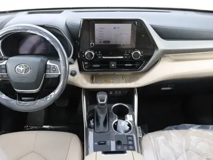 Toyota Highlander Luxe 2025 года за 27 500 000 тг. в Семей – фото 7