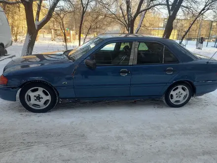 Mercedes-Benz C 180 1993 года за 1 000 000 тг. в Караганда – фото 4