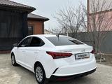 Hyundai Solaris 2022 годаүшін7 300 000 тг. в Атырау