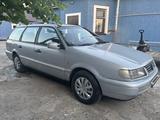Volkswagen Passat 1993 годаүшін1 700 000 тг. в Уральск – фото 2