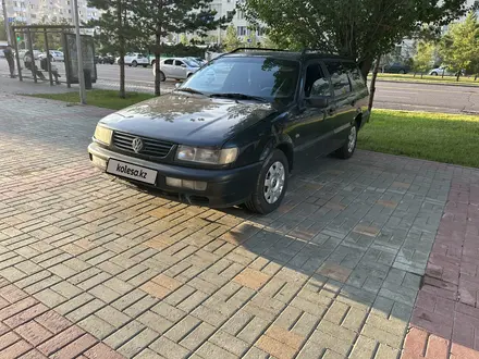 Volkswagen Passat 1996 года за 1 100 000 тг. в Астана – фото 5