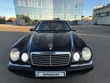 Mercedes-Benz E 200 1995 годаүшін2 800 000 тг. в Петропавловск – фото 2