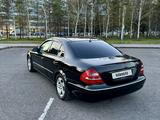 Mercedes-Benz E 320 2005 годаfor7 000 000 тг. в Астана