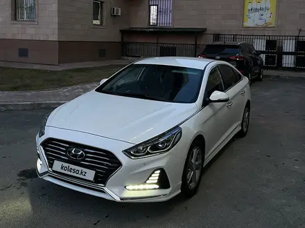 Hyundai Sonata 2019 года за 10 700 000 тг. в Шымкент – фото 6