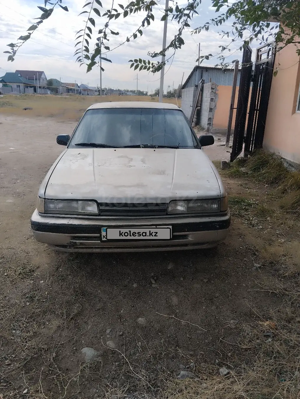 Mazda 626, 1989