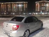 ВАЗ (Lada) Granta 2190 2013 годаfor2 100 000 тг. в Актобе – фото 2