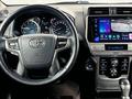 Toyota Land Cruiser Prado 2018 года за 27 000 000 тг. в Алматы – фото 11