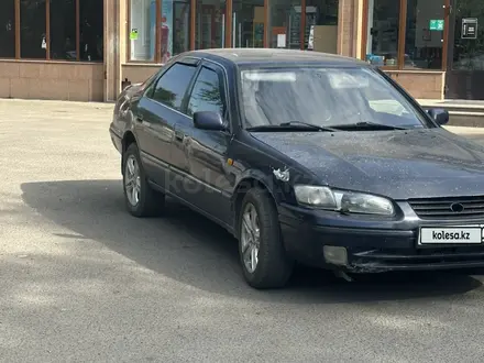 Toyota Camry 1998 года за 2 500 000 тг. в Алматы – фото 6