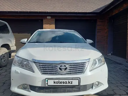 Toyota Camry 2014 года за 9 500 000 тг. в Актобе