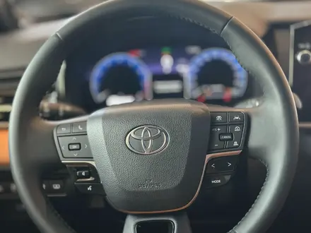 Toyota Camry Luxe 2026 года за 22 190 000 тг. в Астана – фото 15
