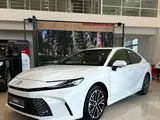 Toyota Camry Luxe 2026 года за 22 190 000 тг. в Астана