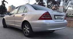 Mercedes-Benz C 200 2001 года за 2 400 000 тг. в Алматы – фото 4