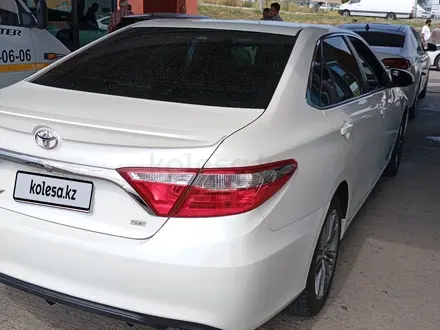 Toyota Camry 2017 года за 7 500 000 тг. в Алматы – фото 12