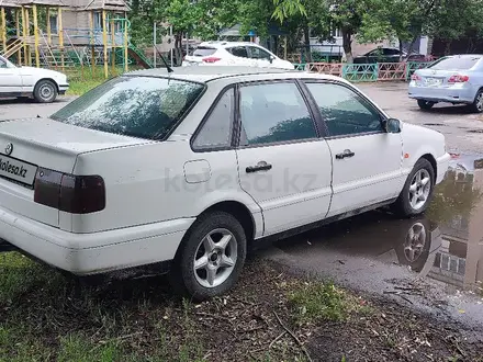 Volkswagen Passat 1996 года за 1 100 000 тг. в Петропавловск – фото 2
