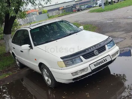 Volkswagen Passat 1996 года за 1 100 000 тг. в Петропавловск – фото 3