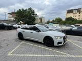Audi A6 2020 года за 23 300 000 тг. в Алматы – фото 2