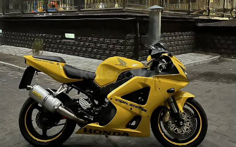 Honda  CBR 929RR Fireblade 2001 года за 2 000 000 тг. в Алматы