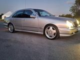 Mercedes-Benz E 500 2001 годаүшін5 000 000 тг. в Шымкент