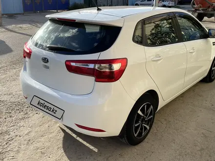 Kia Rio 2015 года за 6 000 000 тг. в Атырау – фото 3