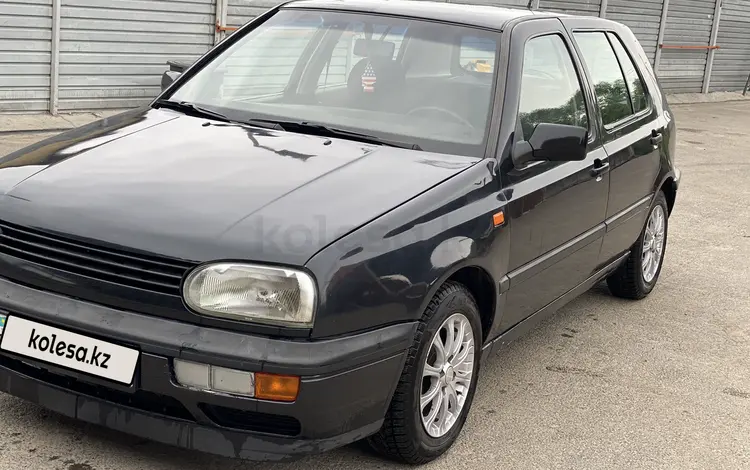 Volkswagen Golf 1994 года за 1 320 000 тг. в Алматы