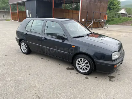 Volkswagen Golf 1994 года за 1 320 000 тг. в Алматы – фото 12