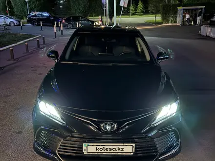 Toyota Camry 2023 года за 15 200 000 тг. в Алматы – фото 6