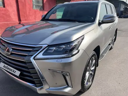 Lexus LX 570 2018 года за 43 000 000 тг. в Алматы – фото 31