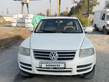 Volkswagen Touareg 2005 годаүшін4 300 000 тг. в Алматы