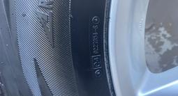 Диски в комплекте с зимней резиной 4шт. Оригинальные диски. Bridgestone за 340 000 тг. в Астана – фото 2