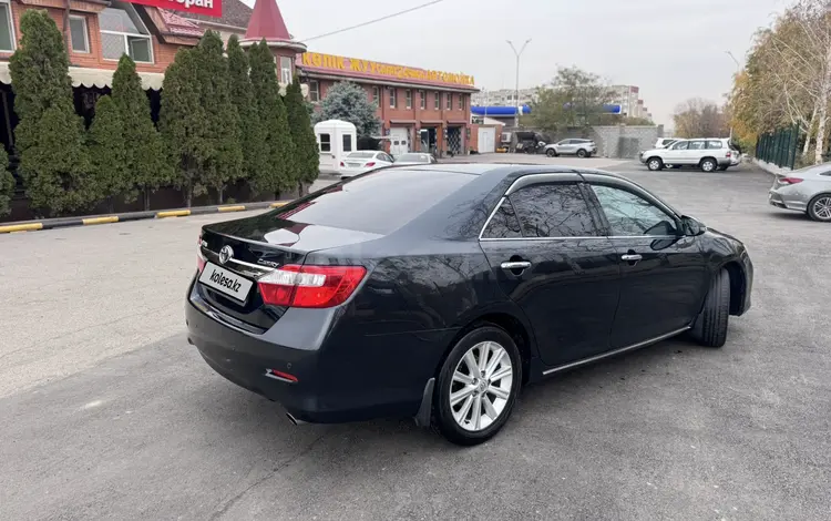 Toyota Camry 2013 годаfor9 050 000 тг. в Алматы