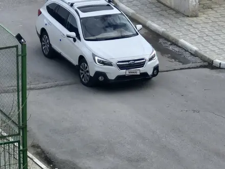 Subaru Outback 2018 года за 8 900 000 тг. в Актау