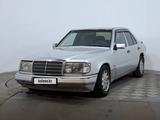 Mercedes-Benz E 220 1993 годаүшін970 000 тг. в Астана