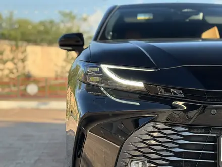 Toyota Camry 2024 года за 21 200 000 тг. в Актобе – фото 4