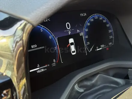 Toyota Camry 2024 года за 21 200 000 тг. в Актобе – фото 36