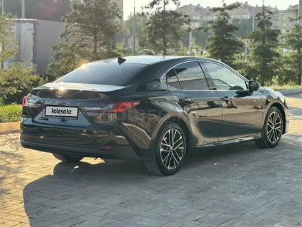 Toyota Camry 2024 года за 21 200 000 тг. в Актобе – фото 9