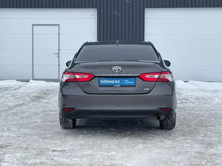 Toyota Camry 2019 года за 12 220 000 тг. в Астана – фото 4