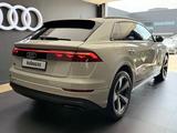 Audi Q8 55 TFSI Quattro 2024 года за 54 500 000 тг. в Алматы – фото 4