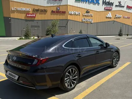 Hyundai Sonata 2023 года за 11 800 000 тг. в Алматы – фото 2