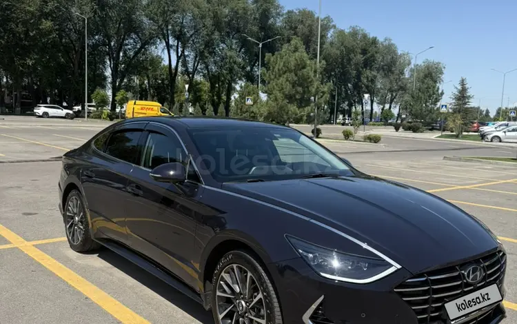 Hyundai Sonata 2023 года за 11 800 000 тг. в Алматы