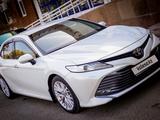 Toyota Camry 2019 года за 16 000 000 тг. в Кызылорда – фото 2