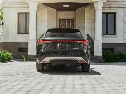 Lexus RX 350 2023 года за 41 799 000 тг. в Алматы – фото 4
